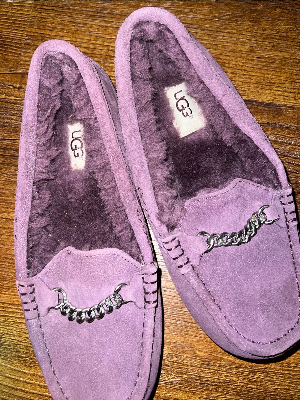 UGG Australia Purple Ansley Suede Fuzzy Moccasin Chain Link Slippers Size 7 - Picture 3 of 9